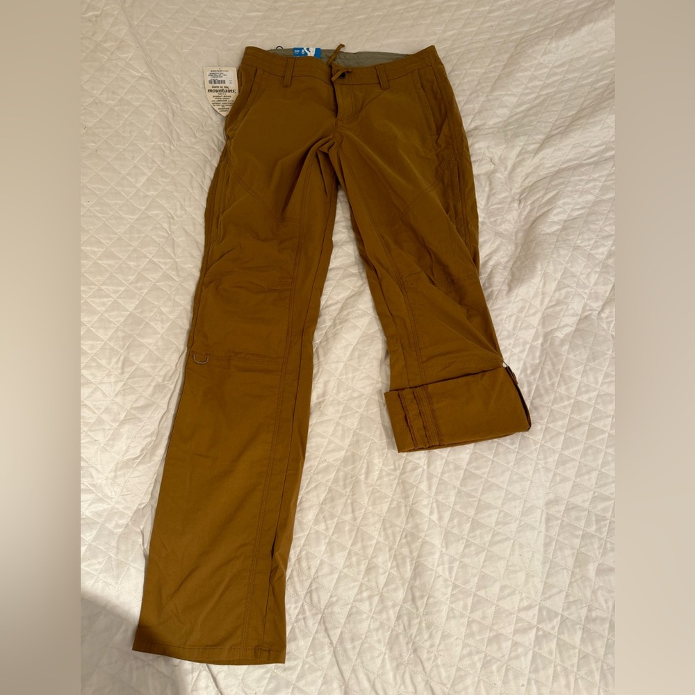 NWT Women’s Kuhl Spire Roll Up Hiking Style Pants Size 8 *TALL* Tan